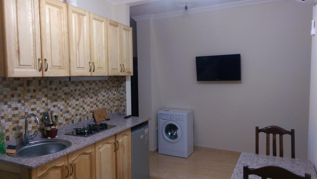 Apartments Komakhidze 68 باتومي المظهر الخارجي الصورة
