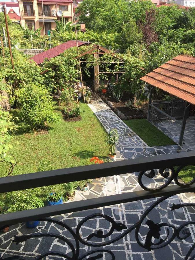Apartments Komakhidze 68 باتومي المظهر الخارجي الصورة